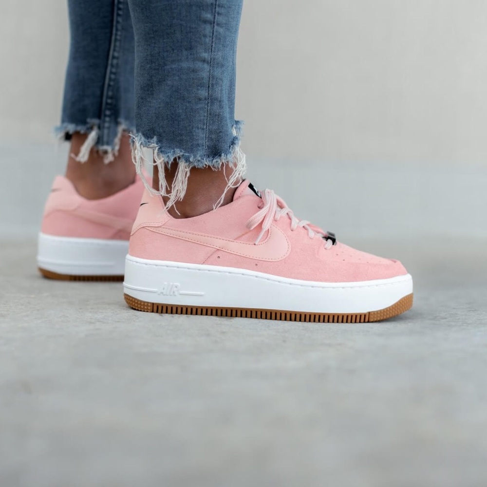 Nike Air Force 1 platform sneaker [Coral Stardust]